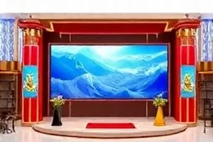 热度榜单首页横版主视觉，浅粉渐变背景上叠放三张榜单缩略卡片